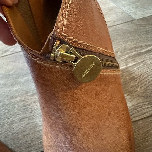 Geox Women’s Brown Leather Booties - Size 7 - Picture 6 of 6